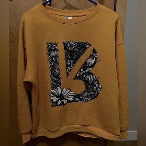 Large Buffbunny sweater